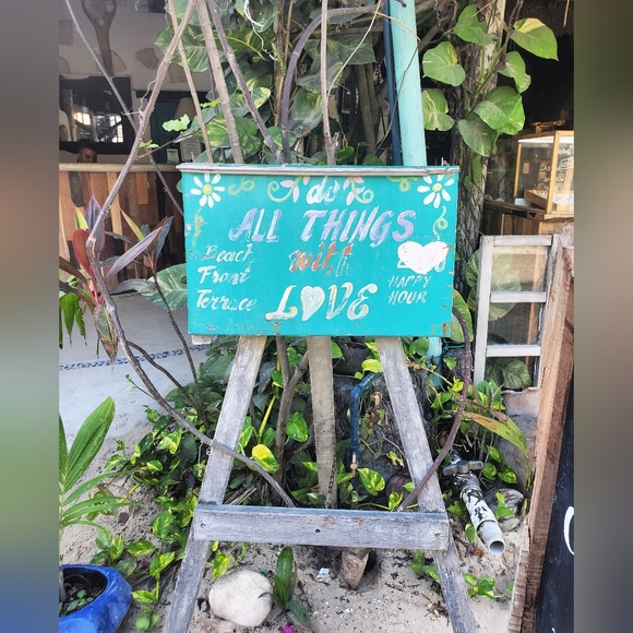 Sara - Picture 3 of 3